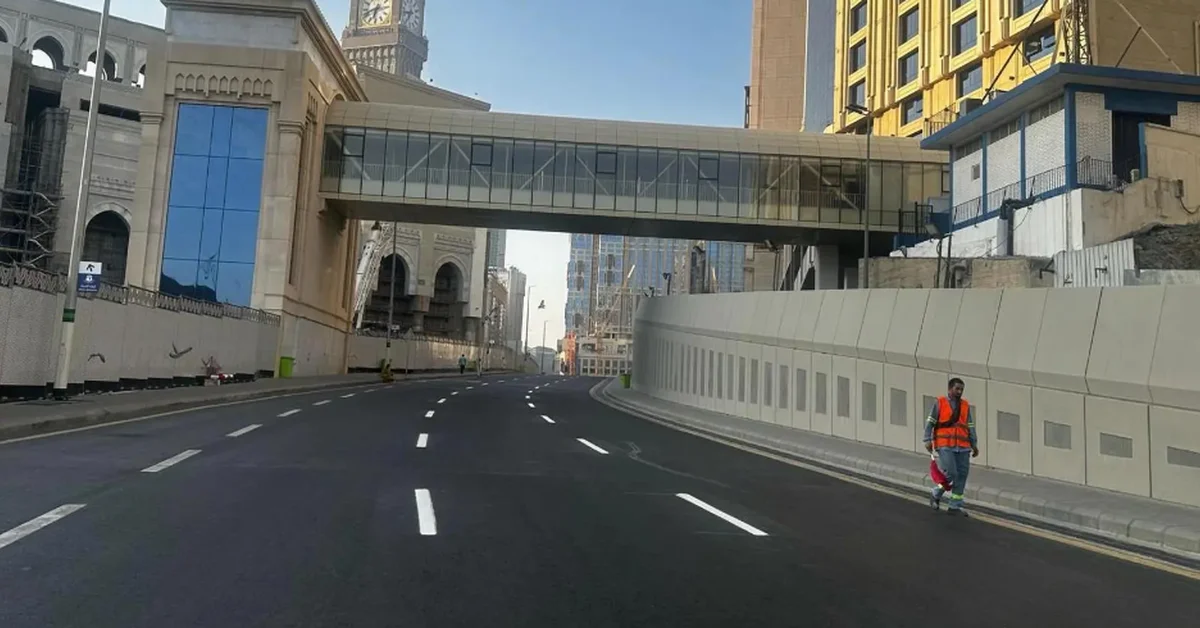Makkah Municipality announced road network readiness for the 1446 AH Hajj. - Main Image