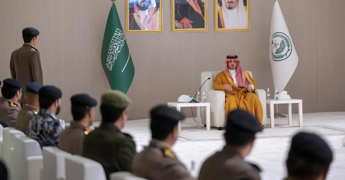 The Interior Minister held meetings with security leaders in the Makkah Region. - Main Image