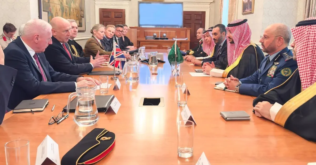 Saudi and British Defense Ministers Discuss Expanding Strategic Military Partnership - Main Image