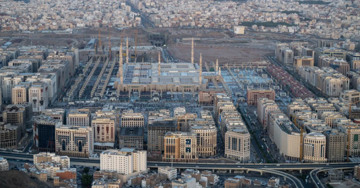 Rise in Visitor Numbers Drives 18.7% Growth in Madinah's Tourism Sector - Main Image