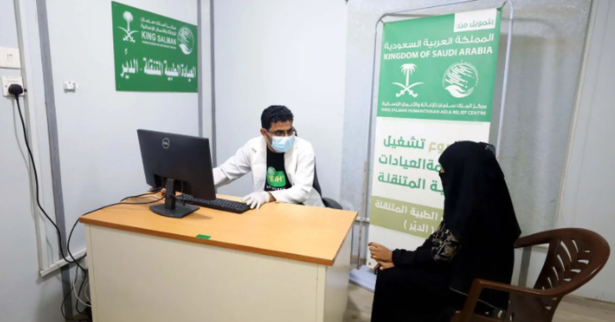 KSrelief Mobile Clinics Serve 2,114 Beneficiaries in Yemen's Hajjah Last Month - Main Image