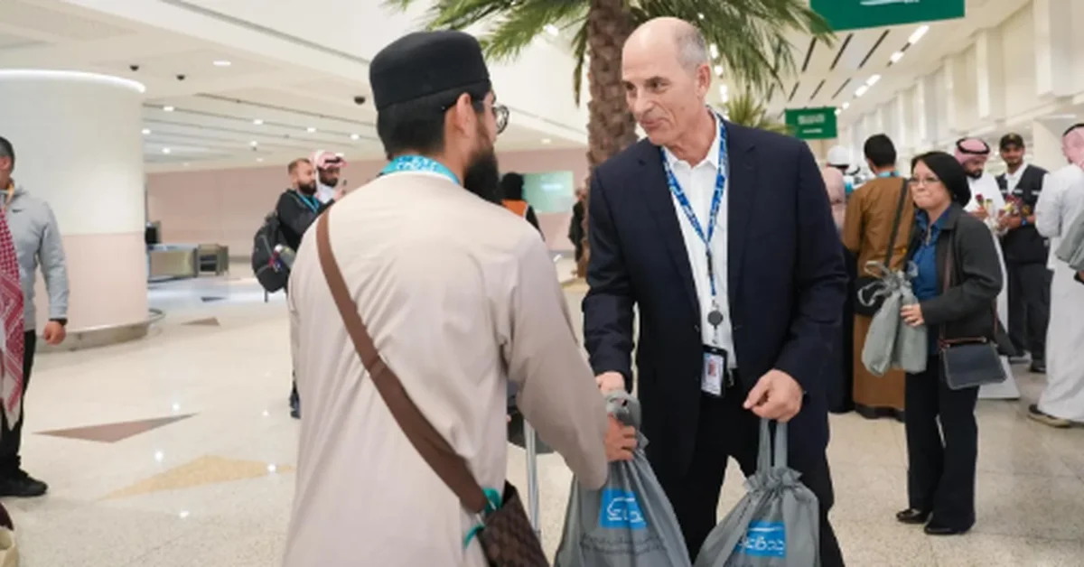 King Abdulaziz International Airport in Jeddah Receives First Group of Pilgrims from Britain - Main Image