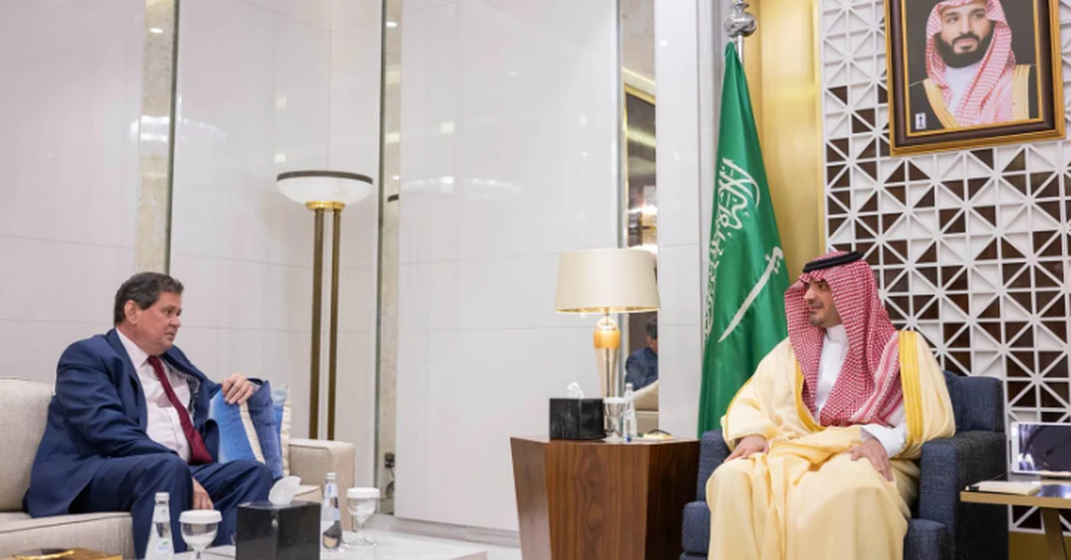 Interior Minister Receives UK Ambassador to Saudi Arabia - Main Image