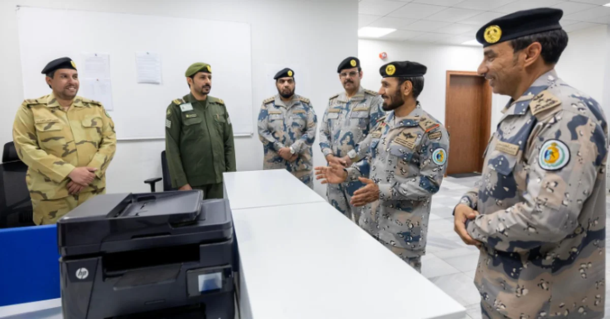 Al-Wadaani Inspects Border Guard Operations and Services Provided to Pilgrims at Jadidat Arar Border Crossing - Main Image