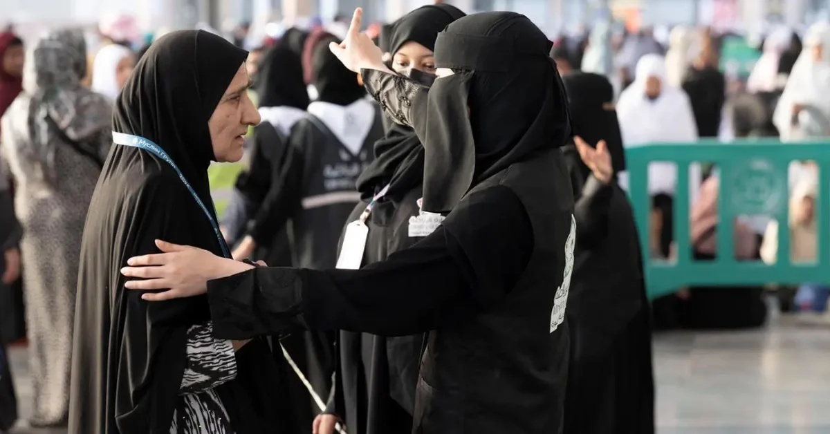 Saudi Women Lead in Various Hajj Roles Reflecting National Progress - Main Image