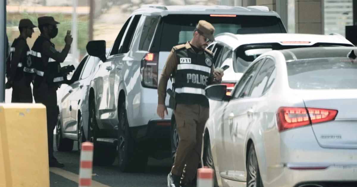SAR100,000 fine imposed for sheltering visit visa holders illegally - Main Image