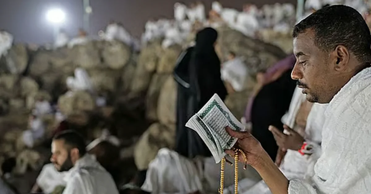 Islamic Affairs Ministry unveils Smart Hajj Rituals Book for better pilgrim understanding - Main Image