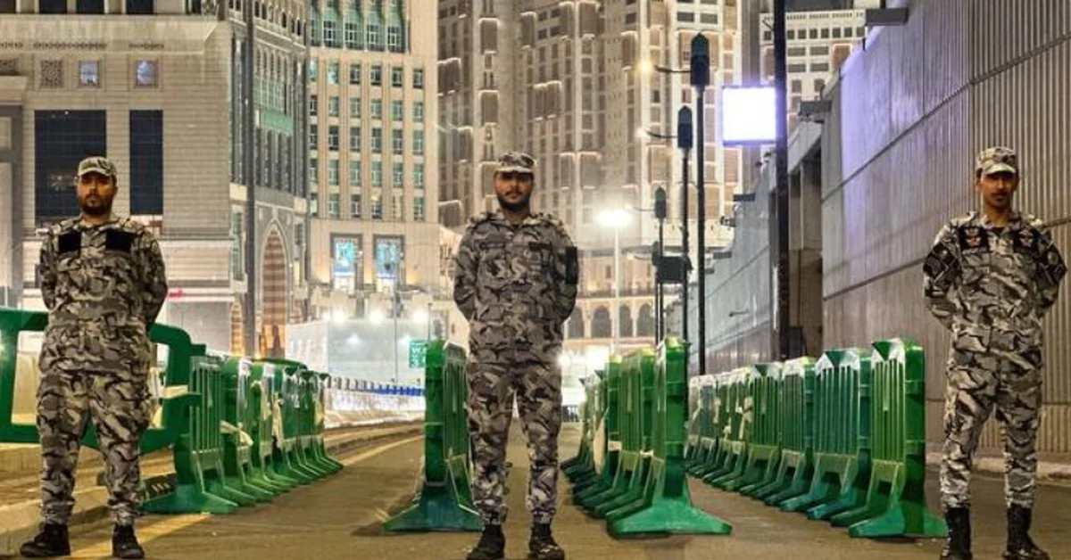 Resident Arrested by Hajj Security Forces for Illegally Transporting 47 Expatriates - Main Image