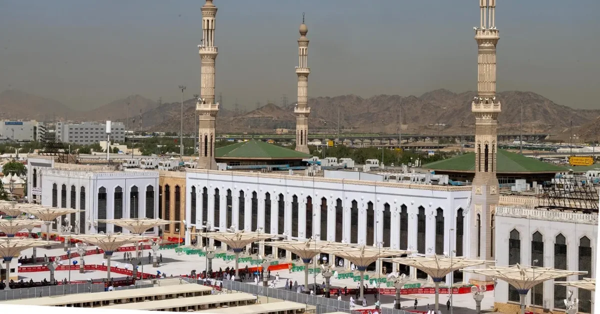 Namirah Mosque in Arafat is enhanced with modern amenities - Main Image