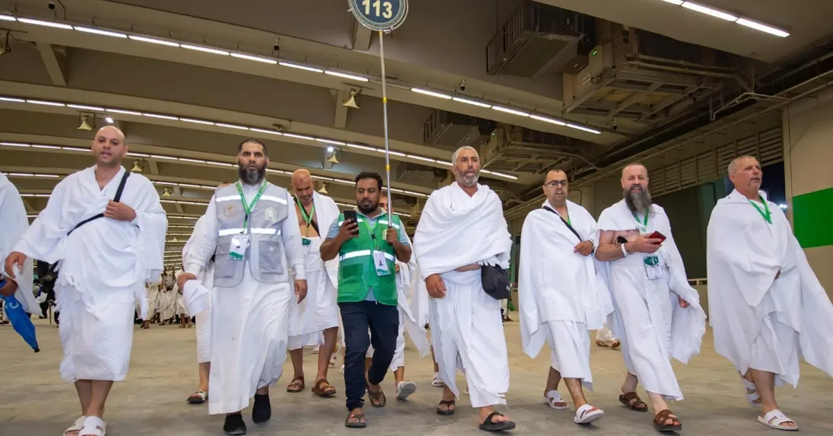 Guests of the King’s Hajj Program head to Mina for the stoning ritual - Main Image