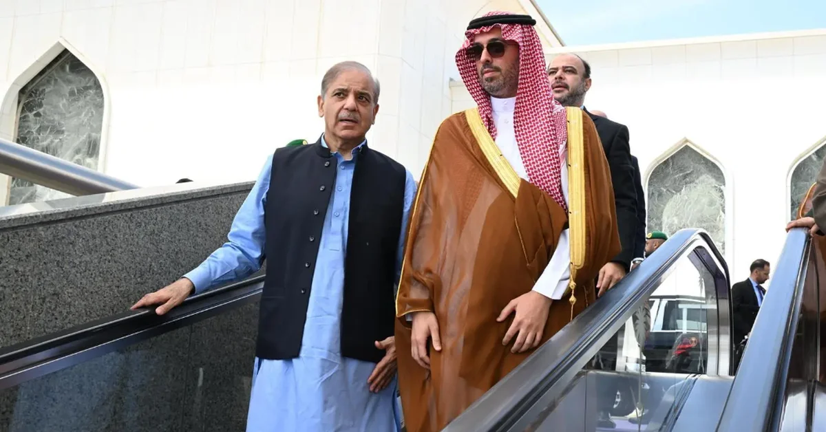 Pakistan’s Prime Minister departs Jeddah after Hajj-related engagements - Main Image