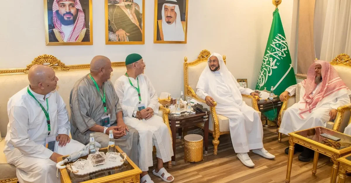 Minister of Islamic Affairs meets Moroccan delegation in Mina - Main Image