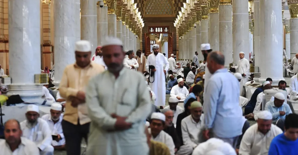 More pilgrims continue arriving in Madinah following Hajj completion - Main Image