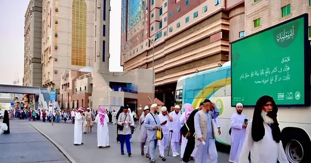 General Presidency Deploys 12 High-Resolution 3D Awareness Screens to Serve Pilgrims at the Grand Mosque - Main Image