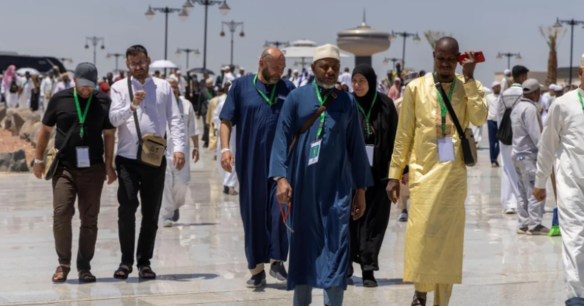 Guests of Custodian of the Two Holy Mosques Program for Hajj Visit Quba Mosque, Mount Uhud - Main Image