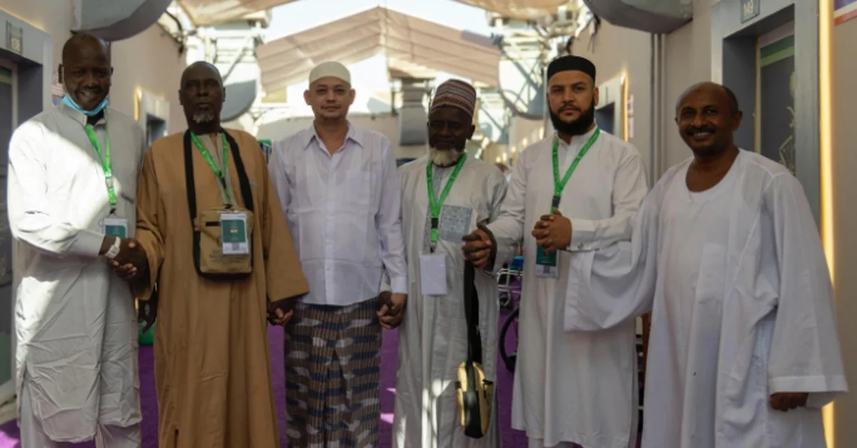 Custodian of the Two Holy Mosques Hajj Program Guests Celebrate Eid Al-Adha in Mina - Main Image