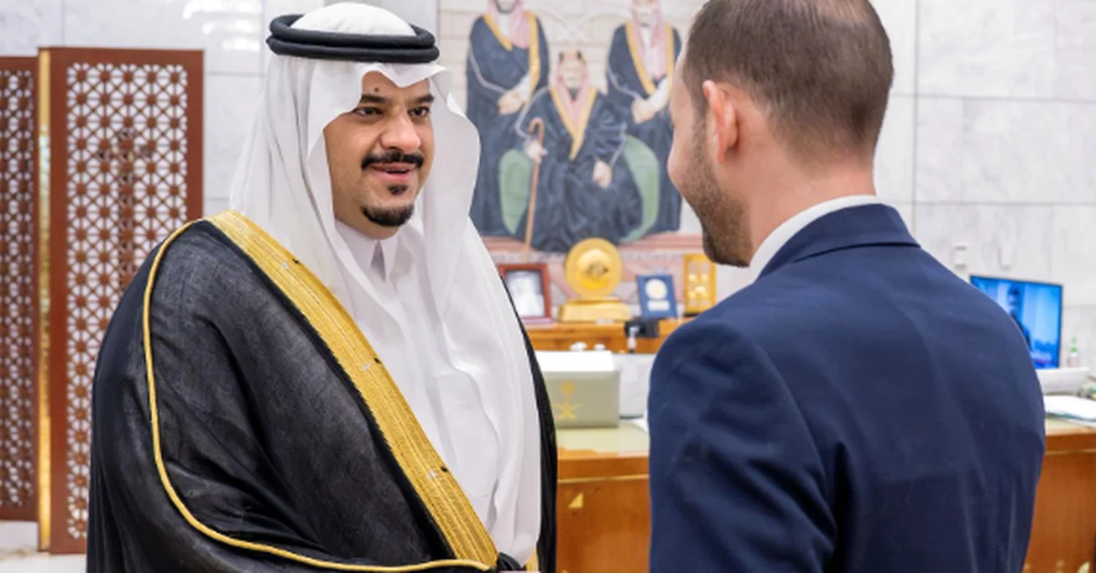 Riyadh Deputy Governor Receives Colombian Ambassador - Main Image
