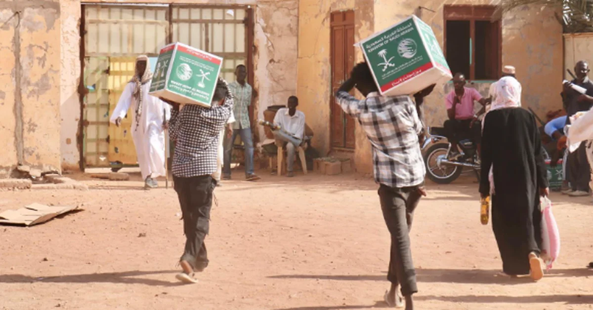 KSrelief Distributes 900 Food Baskets in Sudan’s Khartoum State - Main Image