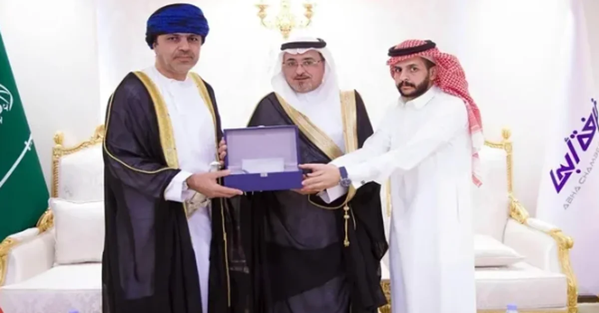 Aseer Governor Receives Omani Consul General - Main Image