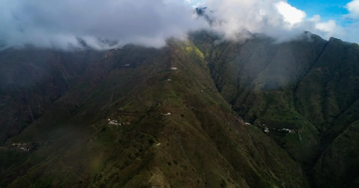 Jazan Mountains Attract Visitors as Premier Summer Destination - Main Image