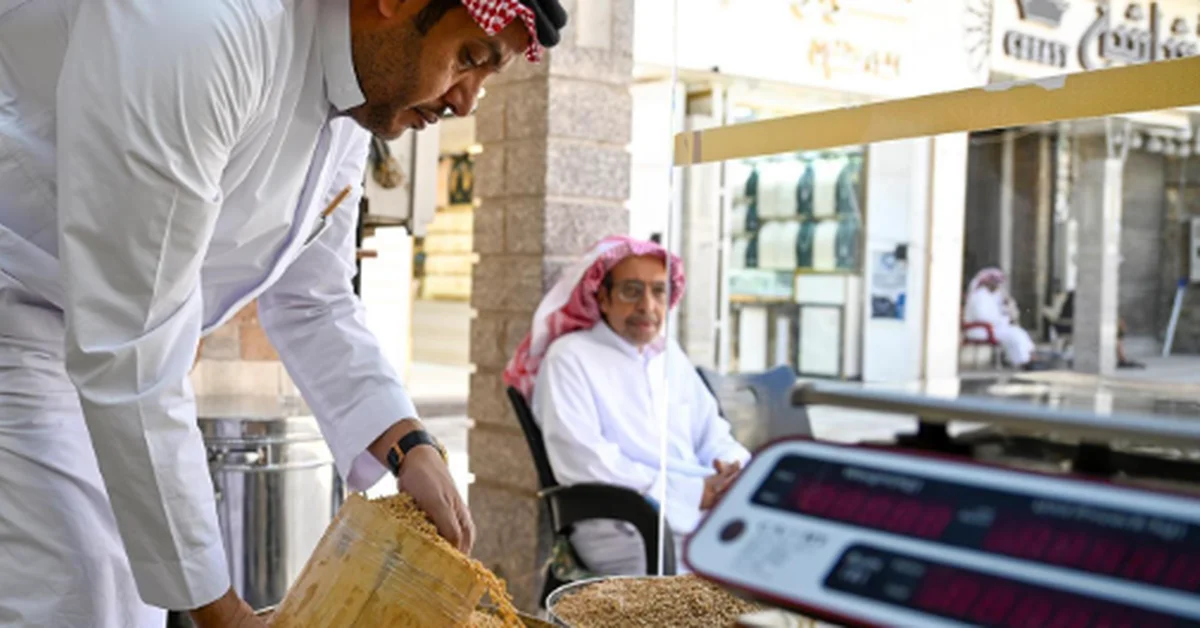 Taif’s Souq Al-Balad: Must-Visit Heritage and Shopping Destination - Main Image