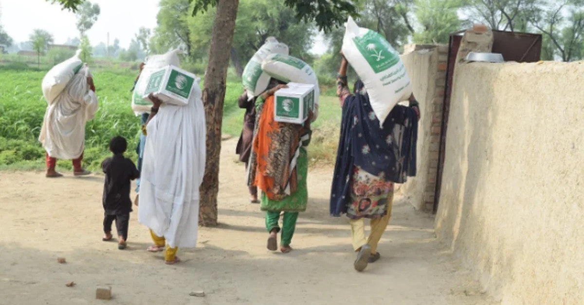 KSrelief Distributes 3,255 Food Baskets in Pakistan - Main Image