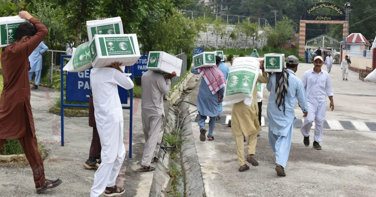 KSrelief Distributes 2,167 Food Baskets Across Several Regions in Pakistan - Main Image