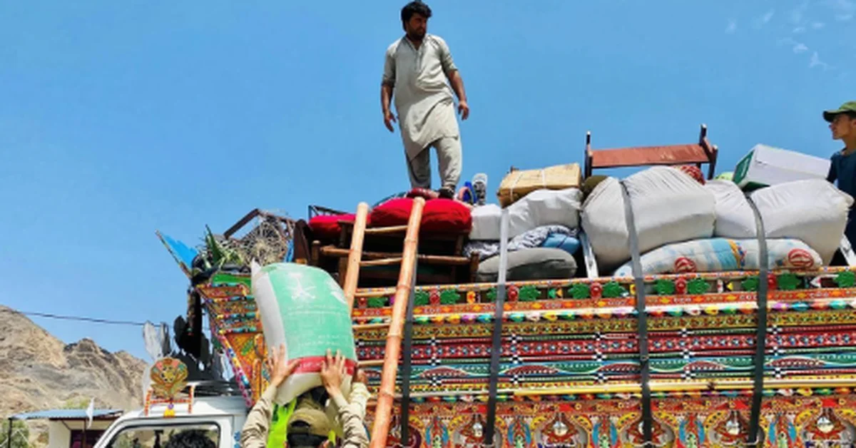 KSrelief Distributes 100 Food Baskets to Returning Afghans in Nangarhar - Main Image