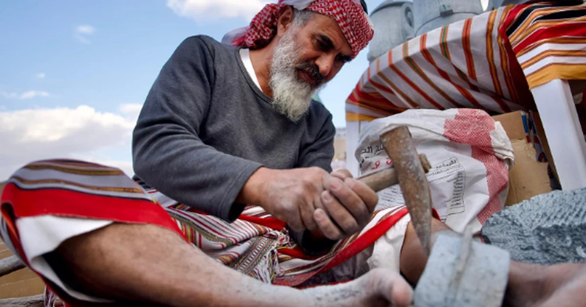 Live Handcraft Demonstrations Draw Visitors at Al-Atula Archaeological Village Festival - Main Image