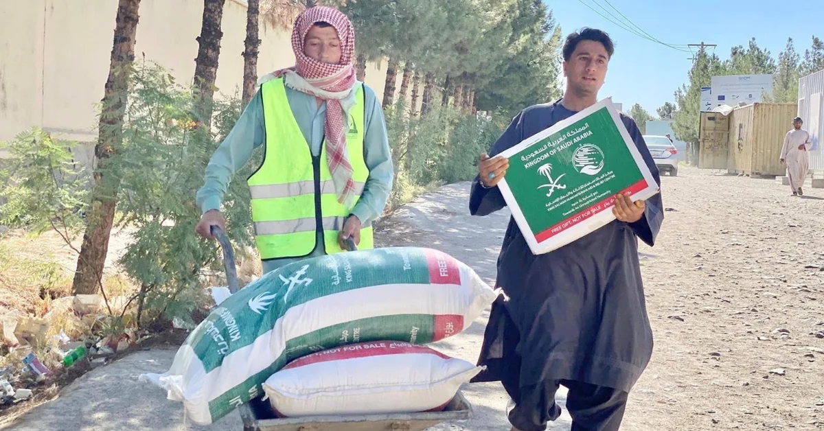 KSrelief Distributes Food Aid to Afghan Returnees in Herat, Afghanistan - Main Image
