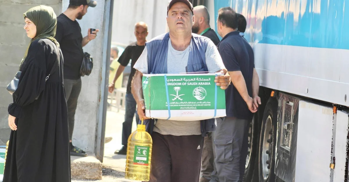 KSrelief Distributes 540 Food Baskets in Beirut, Lebanon - Main Image
