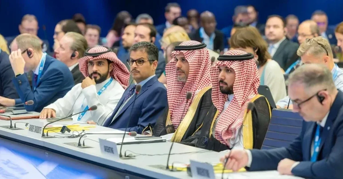 Government Press Conference to Host Ministers of Education and Media - Main Image