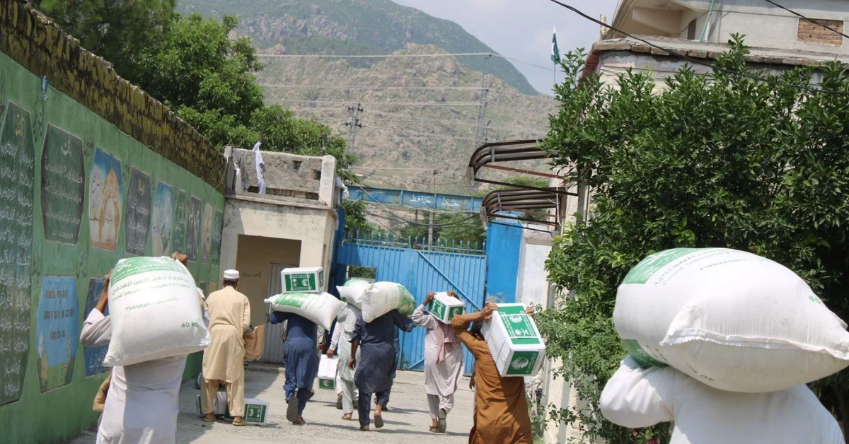 KSrelief Distributes 2,680 Food Baskets in Pakistan - Main Image