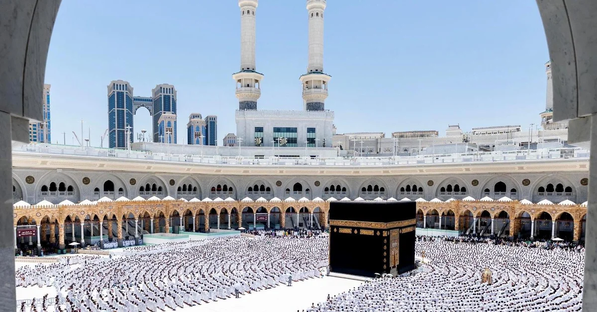 Over 400,000 Women Benefit from Grand Mosque Programs during Muharram - Main Image