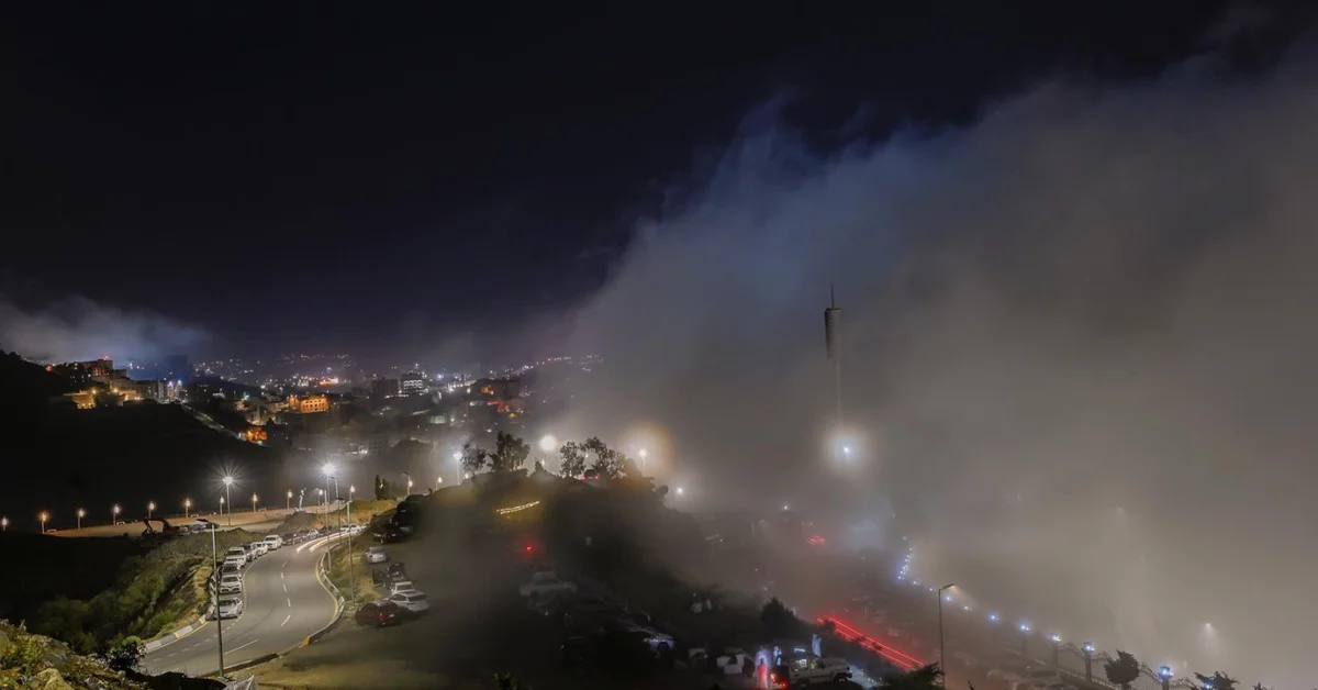 Misty Skies, Low Clouds Transform Al-Baha Parks into Scenic Tourist Haven - Main Image