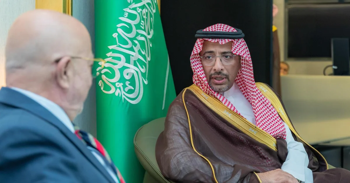 Minister of Industry Discusses Strengthening Cooperation and Developing Joint Investments with His Syrian Counterpart - Main Image