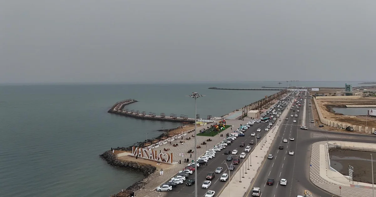 Rain in Jazan Boosts Turnout at Beaches, Tourist Sites - Main Image