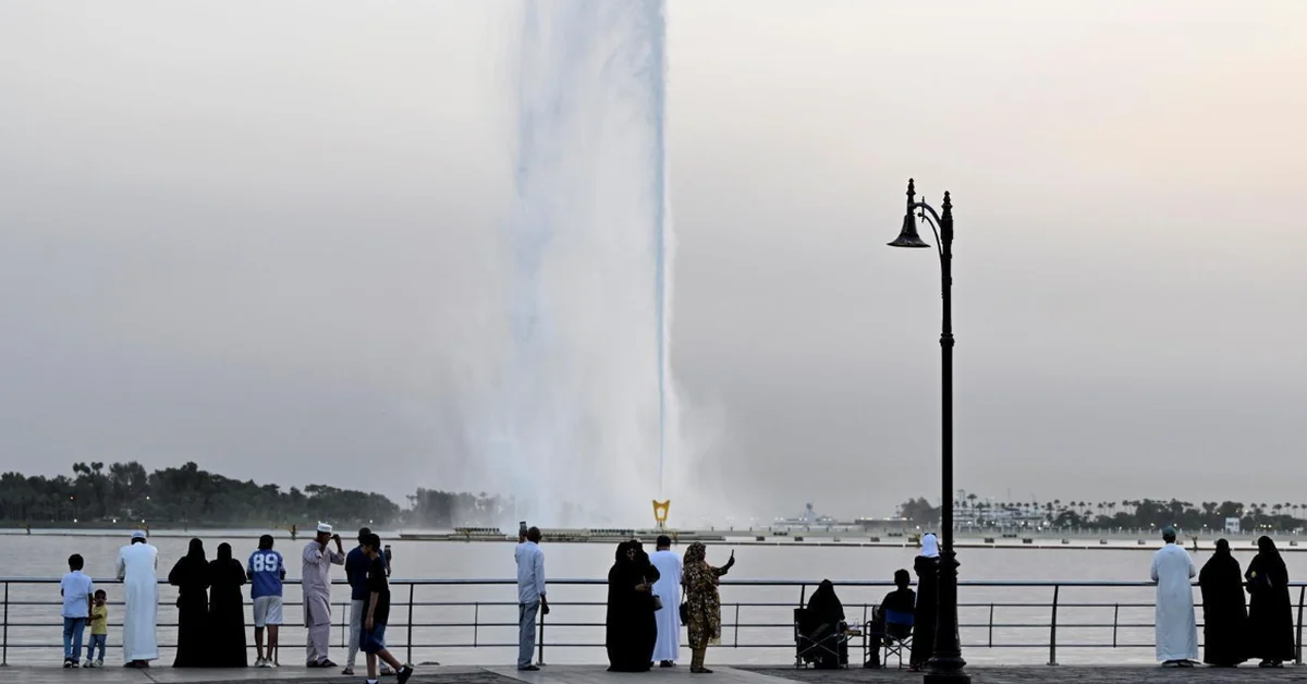 Jeddah Fountain, World’s Tallest, Continues to Attract Visitors - Main Image