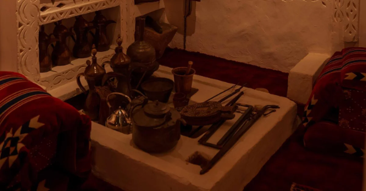 Al-Masmak Palace Hosts ‘Two Swords and a Palm’ Exhibition Showcasing the Journey of the National Emblem - Main Image