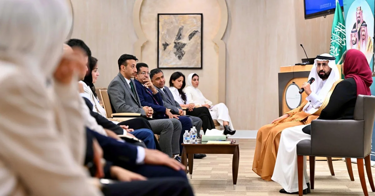 CEO of SFDA  Meets with Cultural Attaché and Saudi Students in Washington - Main Image
