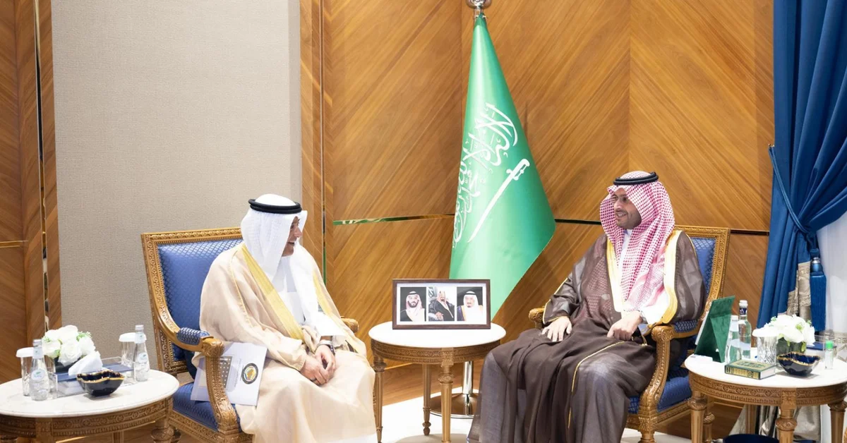 Prince Turki bin Mohammed bin Fahd Receives GCC Secretary-General - Main Image