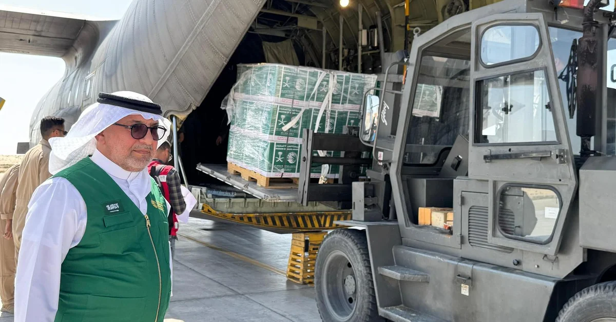 59th Saudi Relief Plane to Aid Palestinians in Gaza Arrives in Egypt’s El Arish - Main Image