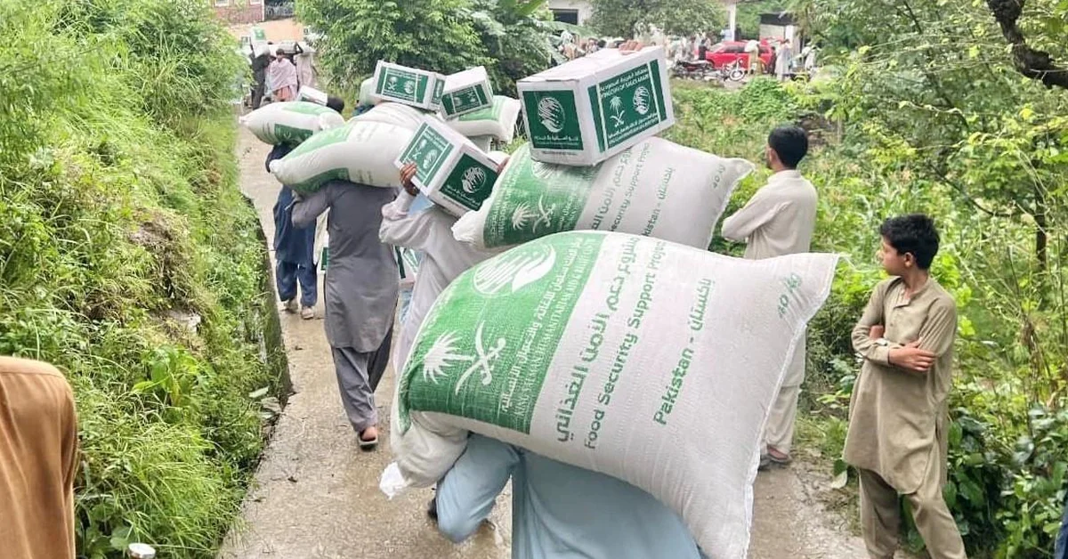 KSrelief Distributes Food Aid to Flood-Affected Areas in Pakistan, Benefits over 11,000 Individuals - Main Image
