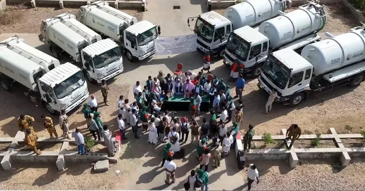 KSrelief Inaugurates Sewage Treatment Plant and Delivers Garbage Trucks in Marib, Yemen - Main Image