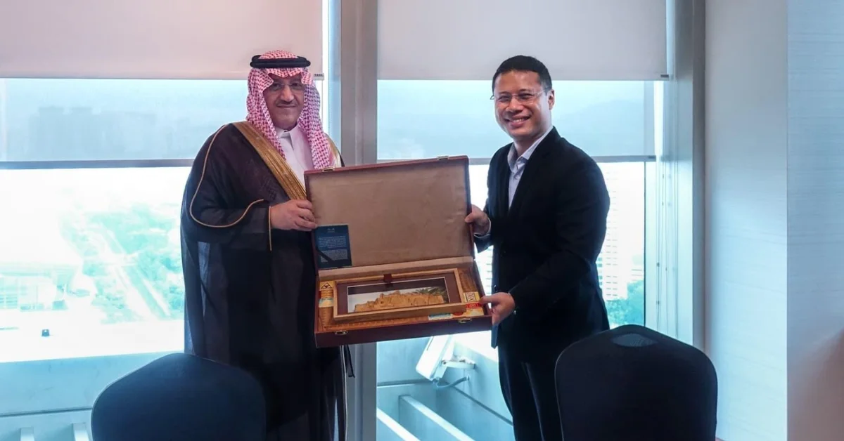 Education Minister, Singaporean Counterpart Discuss Cooperation - Main Image