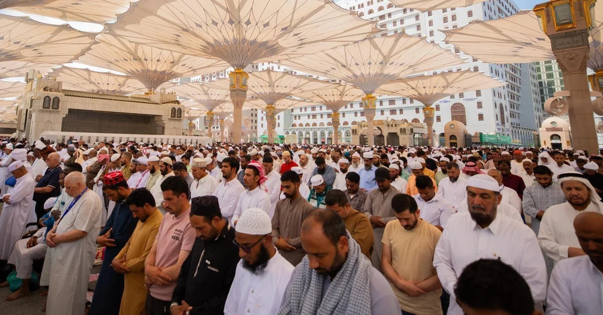 Prophet's Mosque Imam Urges Muslims to Uphold Monotheism - Main Image