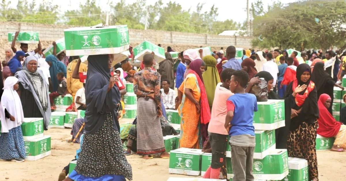 KSrelief Provides Shelter and Clothing to Displaced Somalis - Main Image