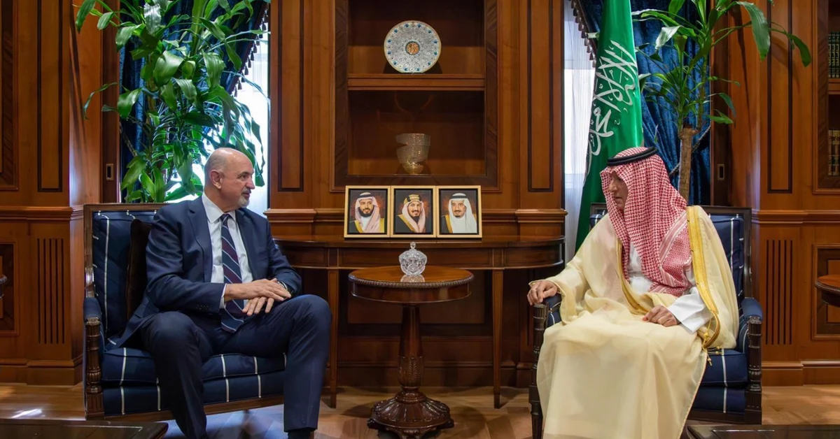 Minister of State for Foreign Affairs Receives Australian Ambassador to Saudi Arabia - Main Image