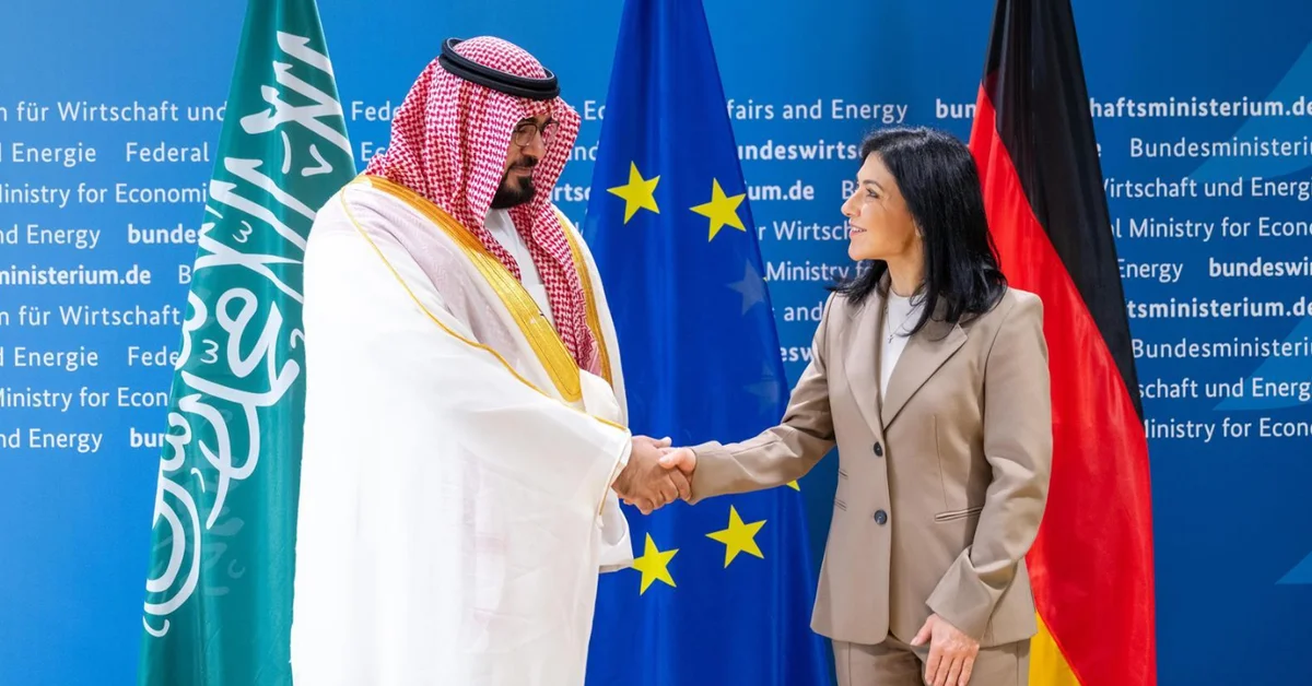 Economy Minister Meets with German Counterpart to Discuss Economic Cooperation - Main Image