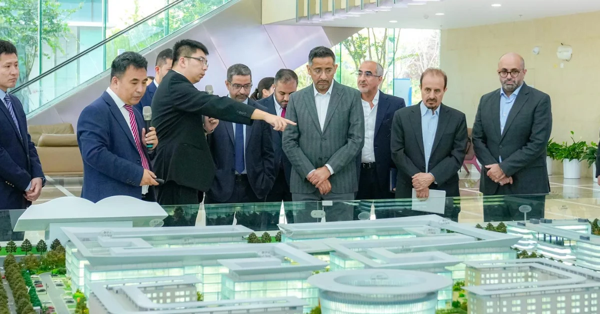 Industry Minister Explores Industrial Innovation with China's ZGC Group - Main Image